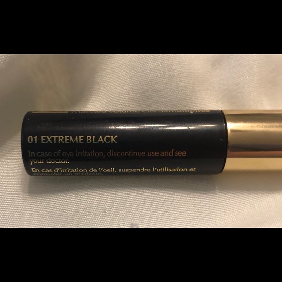 Lip stick,mascara, lip liner, night repair set - Picture 5 of 8